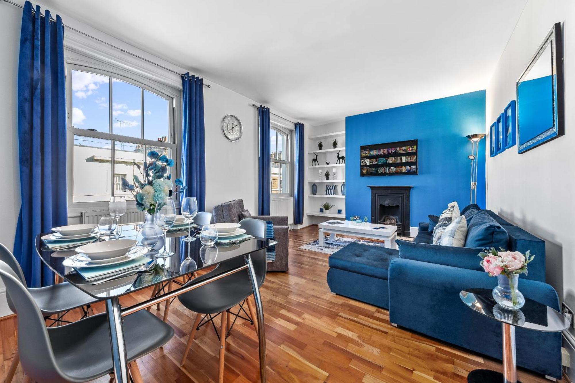 Balcony Blue Theme 1 Bedroom Central London Luxury Flat Near Hyde Park! Accommodates Up To 6! Double Sofa Bed And Next To Station! Kültér fotó