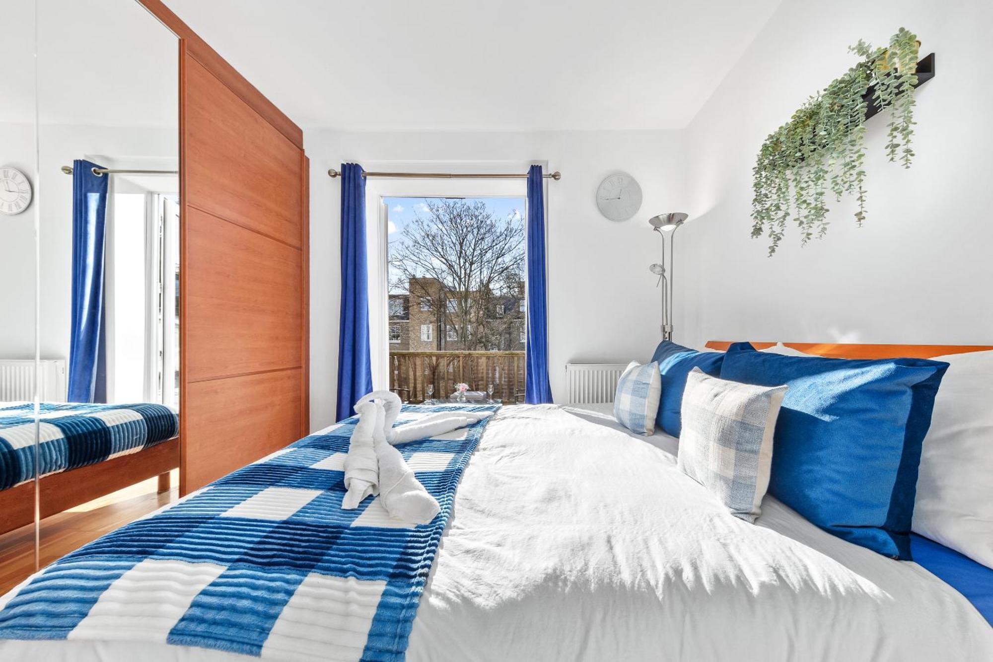 Balcony Blue Theme 1 Bedroom Central London Luxury Flat Near Hyde Park! Accommodates Up To 6! Double Sofa Bed And Next To Station! Kültér fotó