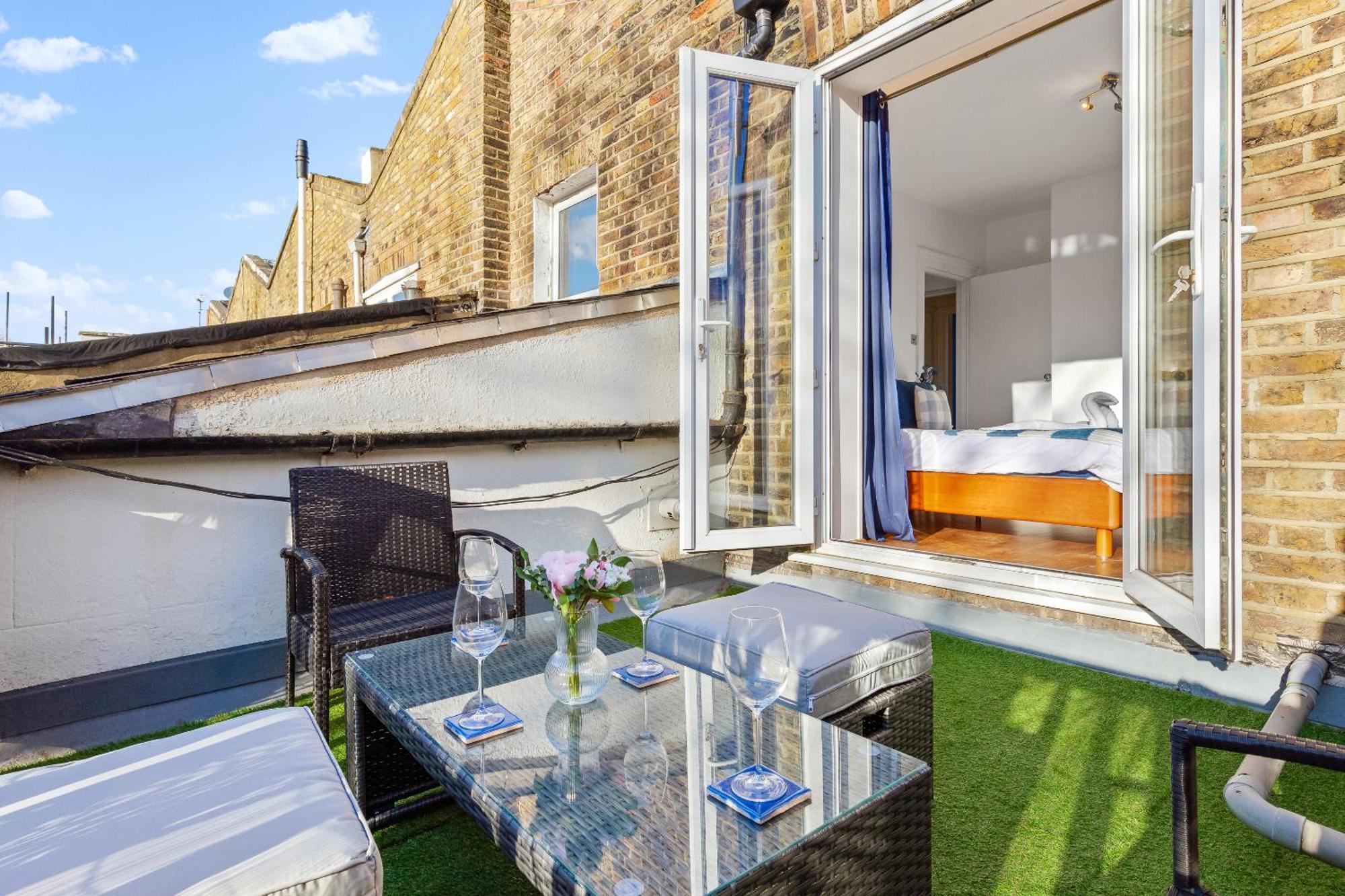 Balcony Blue Theme 1 Bedroom Central London Luxury Flat Near Hyde Park! Accommodates Up To 6! Double Sofa Bed And Next To Station! Kültér fotó
