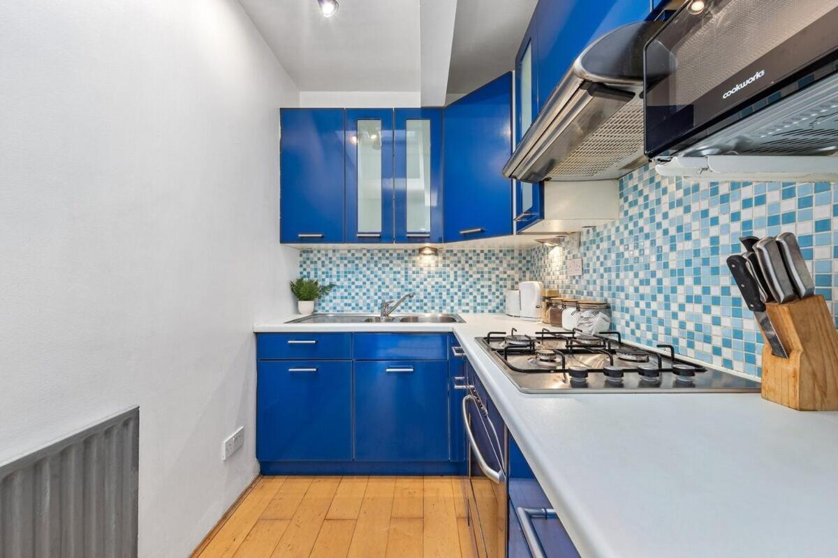 Balcony Blue Theme 1 Bedroom Central London Luxury Flat Near Hyde Park! Accommodates Up To 6! Double Sofa Bed And Next To Station! Kültér fotó