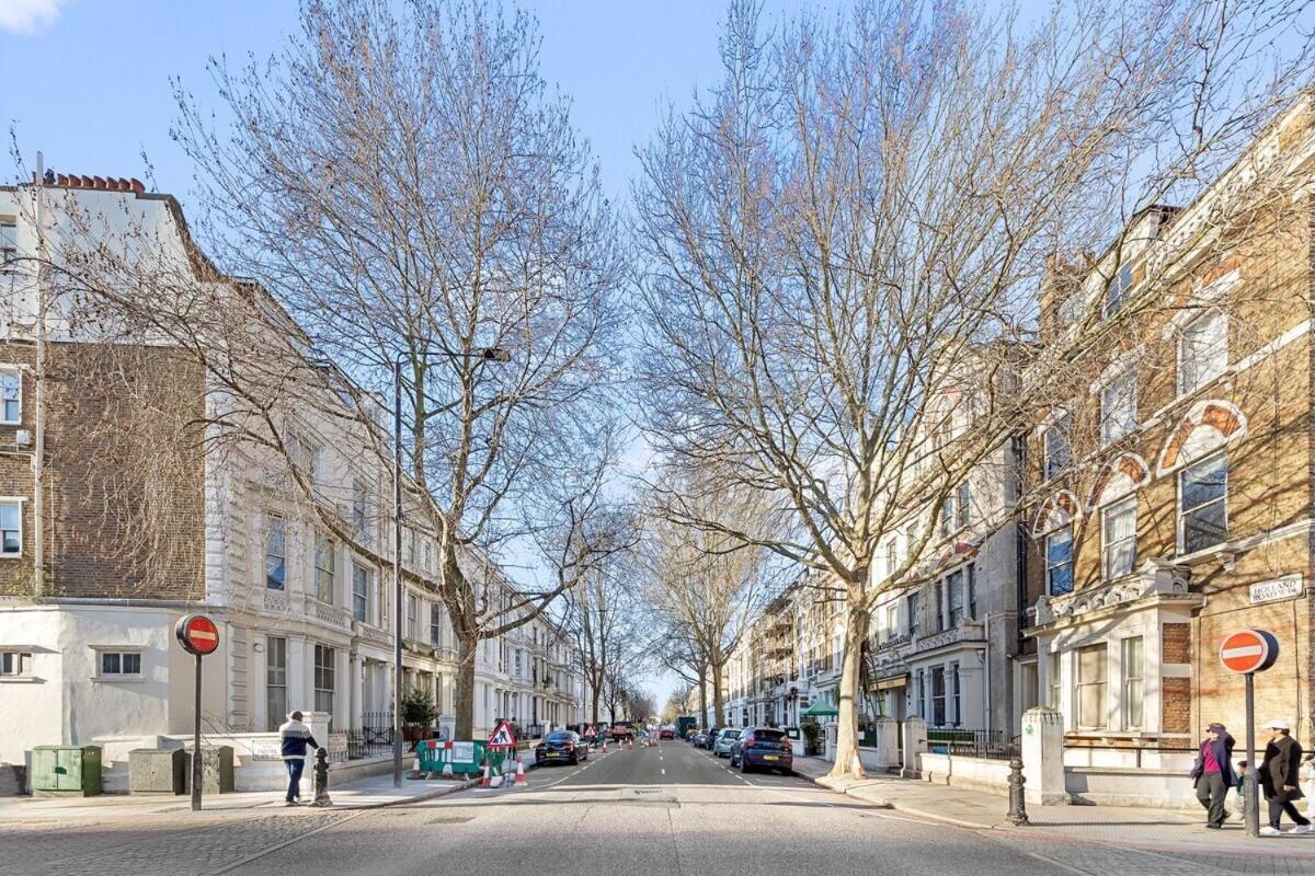 Balcony Blue Theme 1 Bedroom Central London Luxury Flat Near Hyde Park! Accommodates Up To 6! Double Sofa Bed And Next To Station! Kültér fotó
